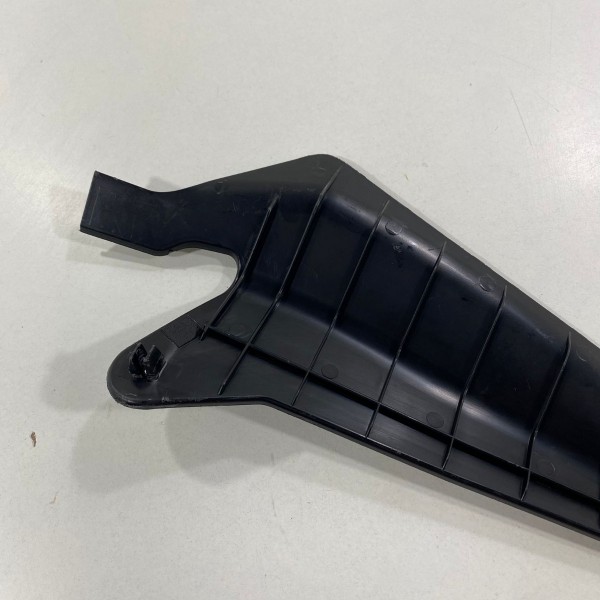 Defletor / Capa Fechadura Traseira Esquerda Hyundai Hb20