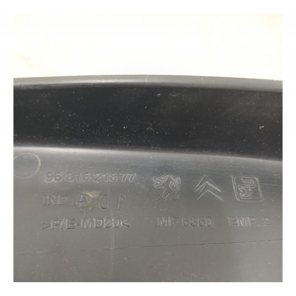 Acabamento Tampa Traseira Peugeot 308 2017 2018 (9681621877) Preto