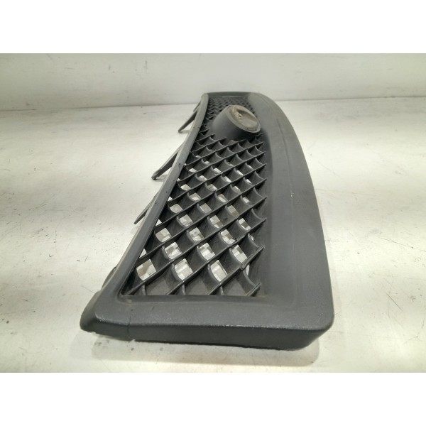 Grade Radiador Ford Fiesta 08/10 7s658200