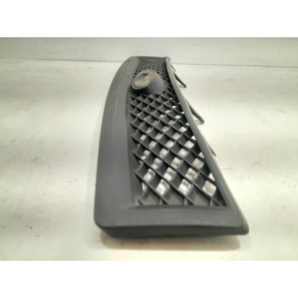 Grade Radiador Ford Fiesta 08/10 7s658200