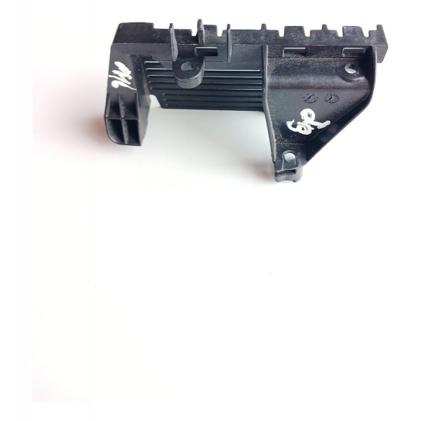 Suporte Chicote Farol Esquerdo Bmw 320i  2019/2022