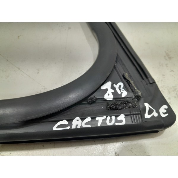 Borracha Da Calha Do Vidro Dianteira Esquerda C4 Cactus 2020