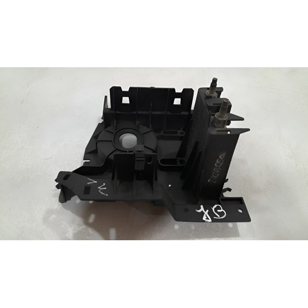 Suporte Cabos Bateria Xsara Picasso 2001/05 9636158580  Preto