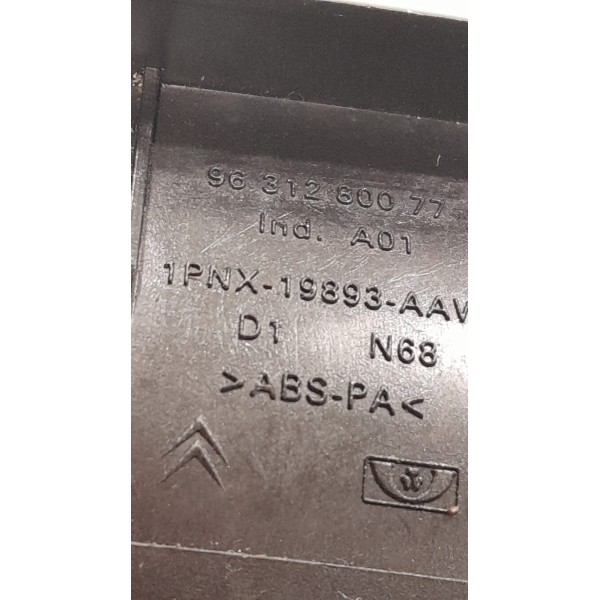 Difusor De Ar Lado Direito Picasso 2003 9631280077