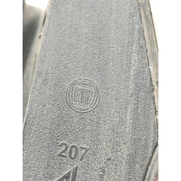 Lanterna Esquerda Tampa Mala Grand Siena 2010 A 2022 Vermelho Esquerdo/motorista