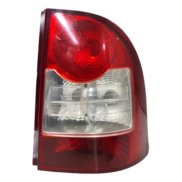 Lanterna Traseira Strada 2009 A 2013 Lado Direito Detalhe Esquerdo/motorista