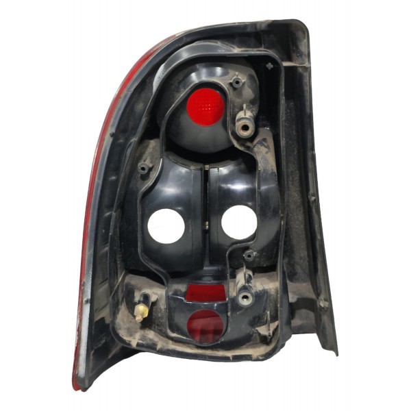 Lanterna Traseira Strada 2009 A 2013 Lado Direito Detalhe Esquerdo/motorista