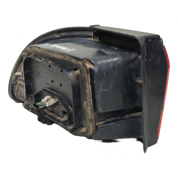 Lanterna Traseira Diamant 1991 A 1993 Lado Direito Detalhe Direito/passageiro