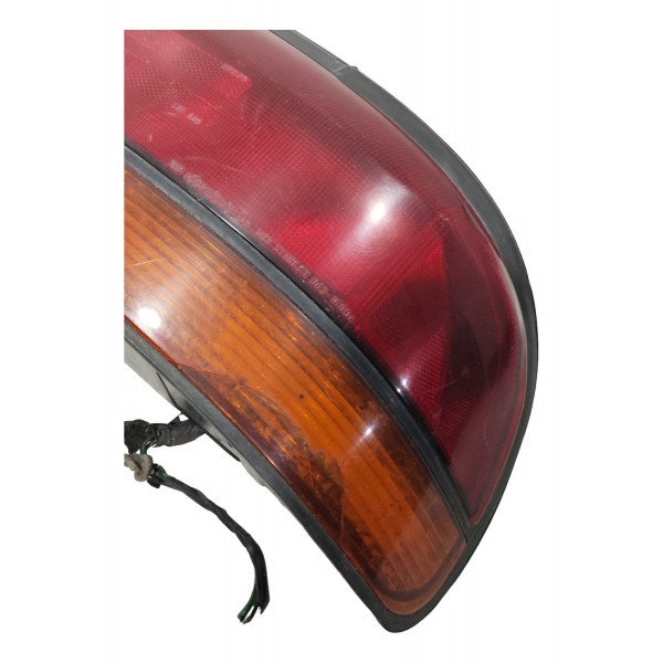 Lanterna Traseira Diamant 1991 A 1993 Lado Direito Detalhe Direito/passageiro