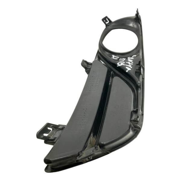 Moldura Farol Milha Nissan Sentra 2013/2016 Direito Preto Direito