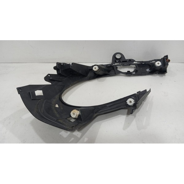 Guia Suporte Farol Direito Bmw X5 Para Peças