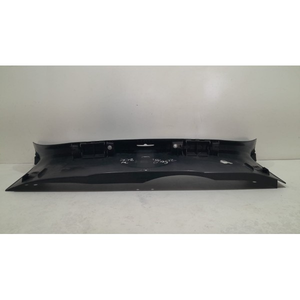 Moldura Inferior Porta Malas Peugeot 308