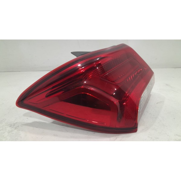 Lanterna Traseira Esquerda Prisma 2015 / 2020 Detalhe - Esquerdo/motorista - Vermelho