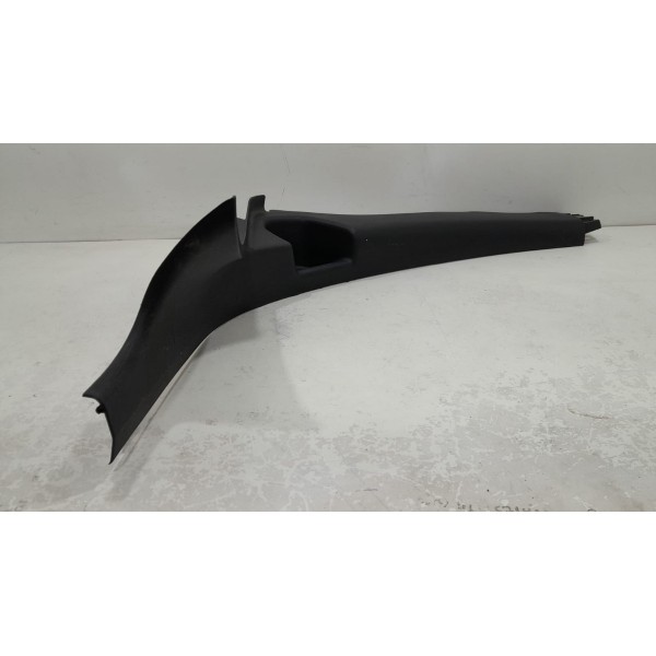 Acabamento Lateral Banco Traseiro Esquerdo Peugeot 308