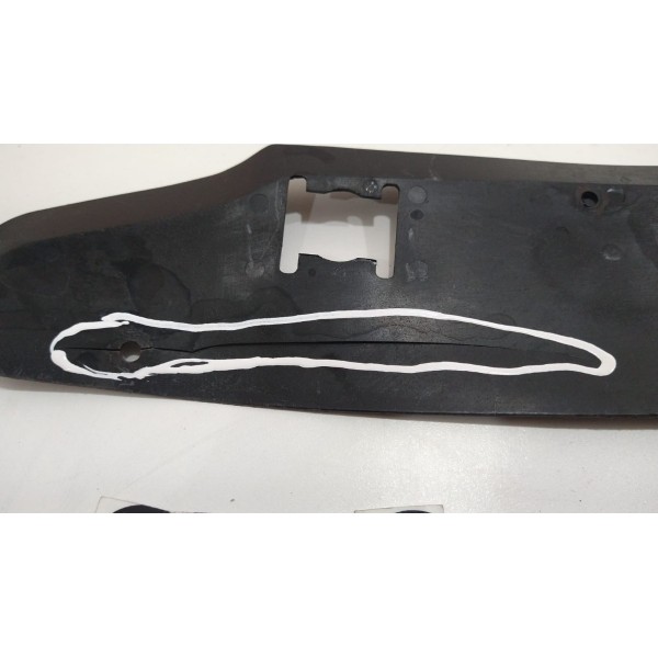 Cobertura Inferior Parabrisa Direito Parati Saveiro Gol G2 Preto Direito