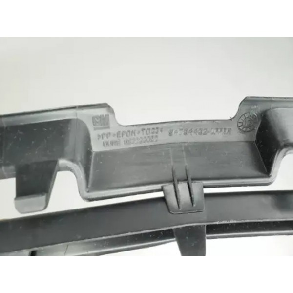 Moldura Superior Da Grade Celta 2015 2016 Gm 94734432 - Preto