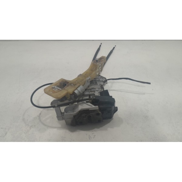 Fechadura Porta Traseira Direita Azera Usada