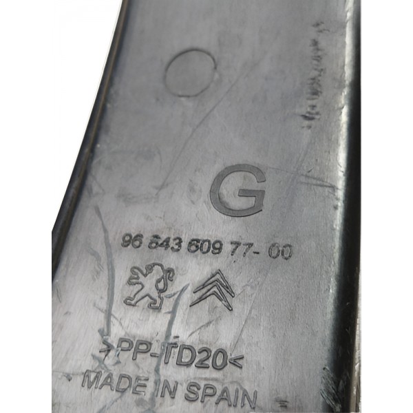 Acabamento Suporte Lanterna Direita C4 Picasso 2007 À 2013