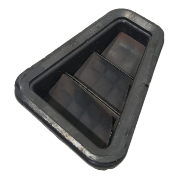 Grade Esquerdo Exaustão Carroceria Gol Parati 1995 Em Diante