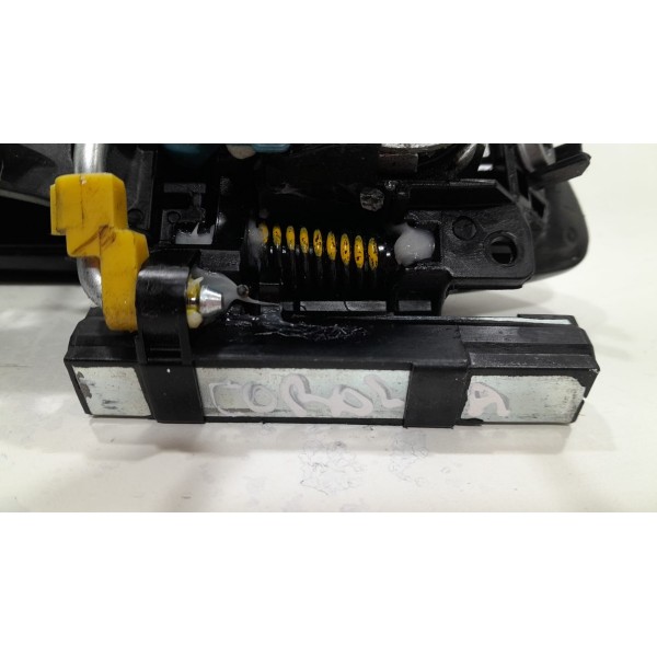 Maçaneta Externa Dianteira Esquerda Toyota Corolla 2015/18