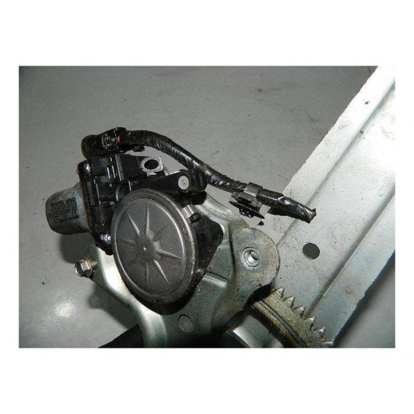 Máquina Vidro Traseira Direita 857200k020 Hilux Sw4