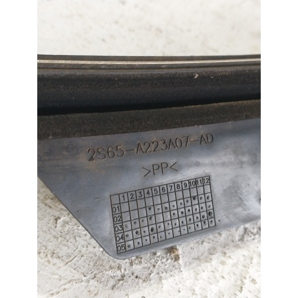 Guia Canaleta Vidro Dianteiro Esquerda Fiesta 2004 2008 2012