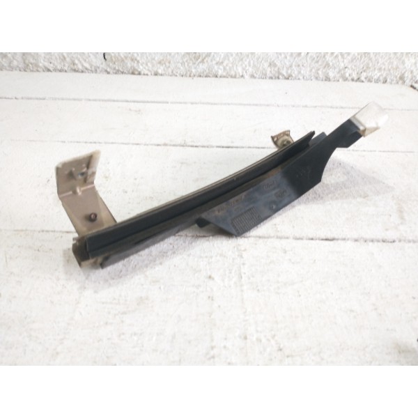 Guia Canaleta Vidro Dianteiro Esquerda Fiesta 2004 2008 2012