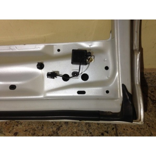 Tampa Traseira Superior Bmw X5 2000 2001 2002 2003 A 2006 Prateado