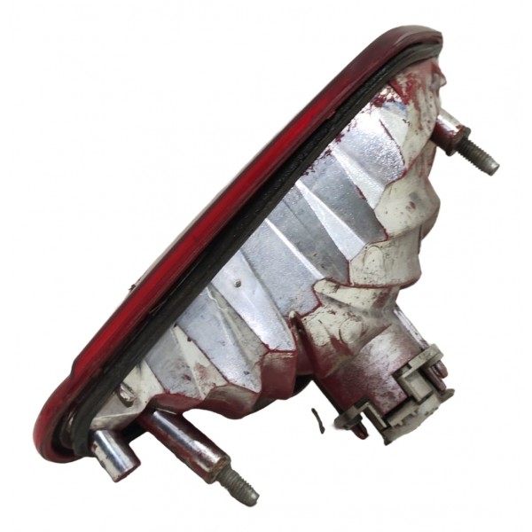 Lanterna Tampa Traseira Stilo 2003 A 2011 Lado Esquerdo Esquerdo/motorista Vermelho