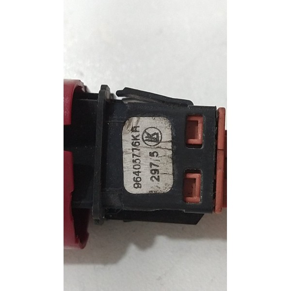 Botão Pisca Alerta Citroën C3 964057776 Vermelho