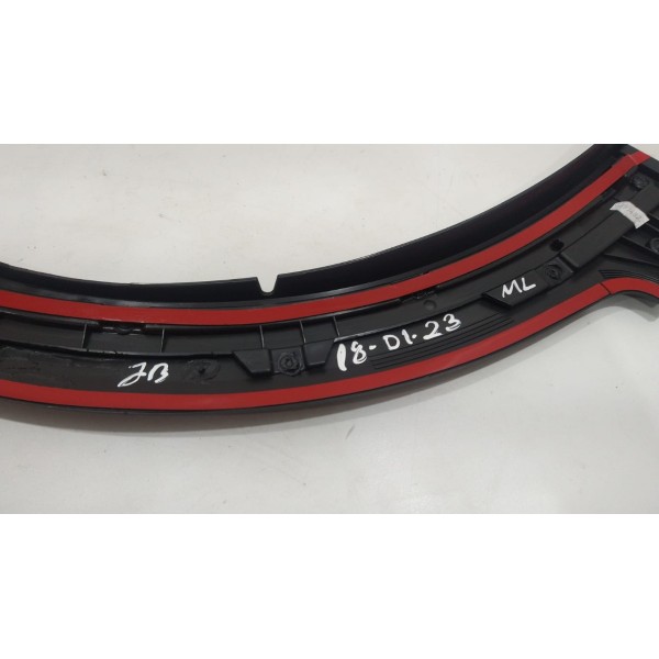 Moldura Paralama Dianteira Esquerda Saveiro Cross