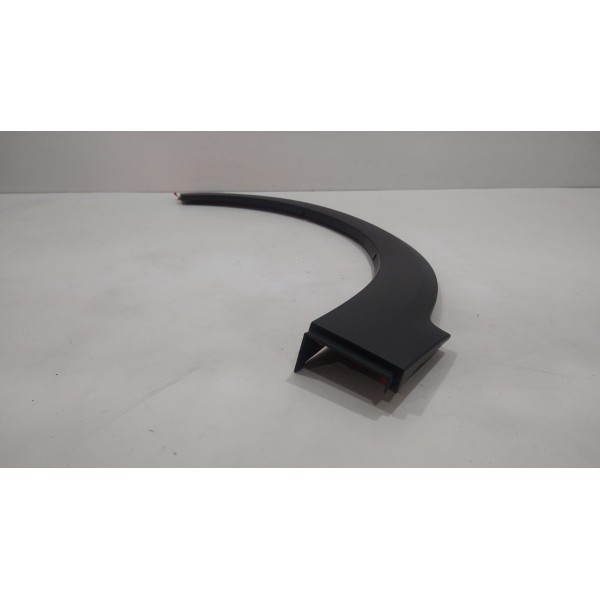 Moldura Paralama Dianteira Esquerda Saveiro Cross