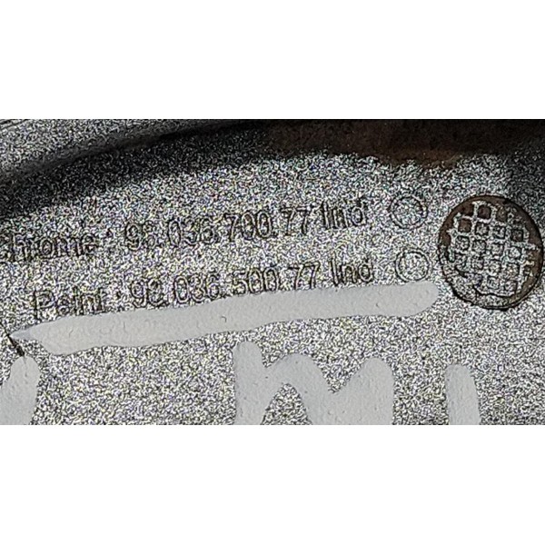 Moldura Farol Milha Esquerdo Peugeot 2008 2015/17 Original Prateado