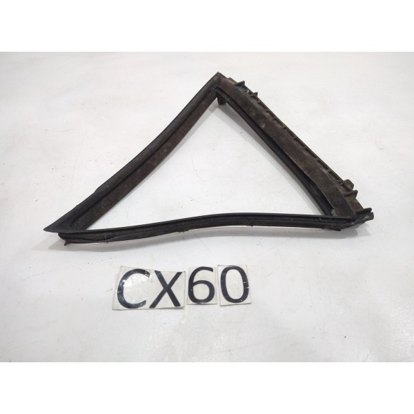 Guarnição Ventarola Traseira Esquerda  Corolla  2017