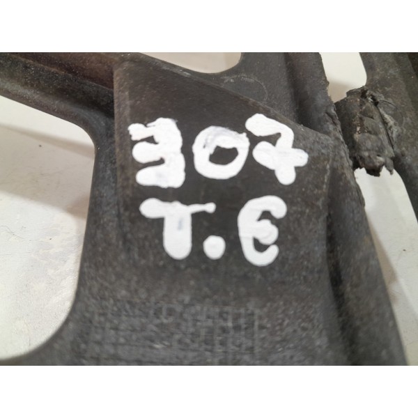 Guia Parachoque Traseiro Esquerdo Peugeot 307 07 12 Original