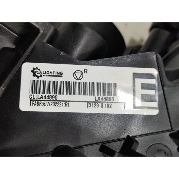 Farol Peugeot 2008 Ano 2015 A 2023 Lado Esquerdo Original Esquerdo/motorista