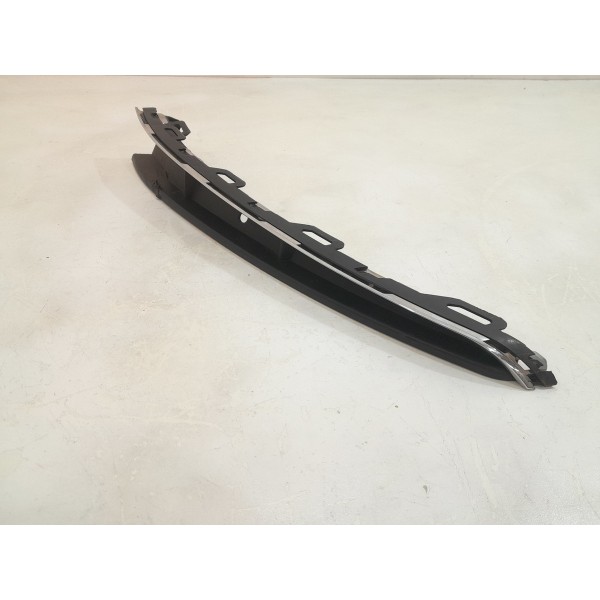 Moldura Inferior Do Parachoque Polo 2017 Dianteiro Direito  Preto