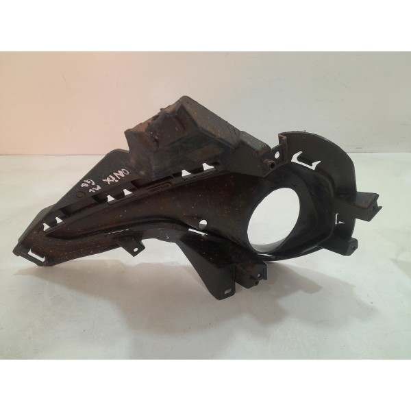 Farol De Milha Onix Plus Lado Esquerdo (26305041)