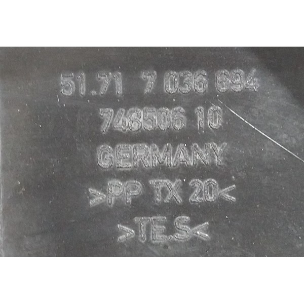 Protetor Direito Radiador Motor Range Rover 4.4 2003 V8