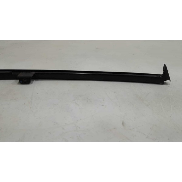 Canaleta Porta Traseira Esquerda Corolla 2017