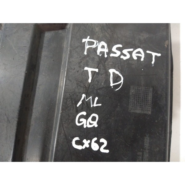 Acabamento Para-barro Traseiro Direito Volkswagen Passat