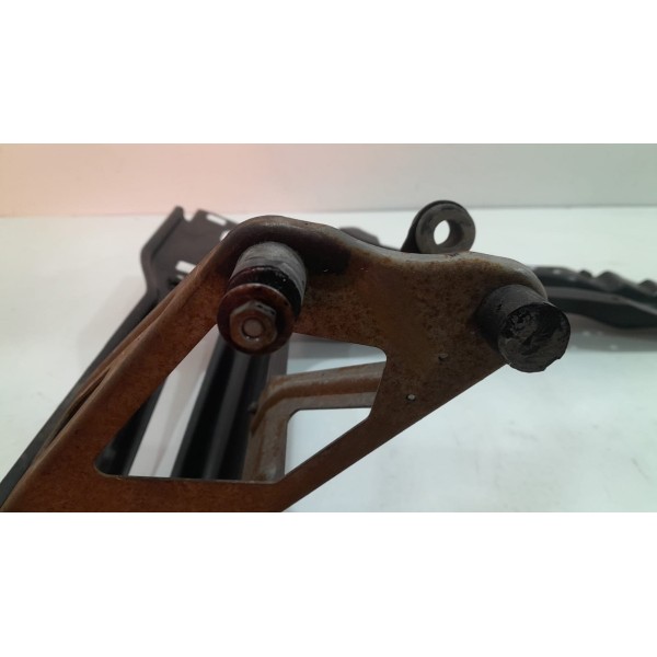 Suporte Alma Frontal Esquerda Range Rover V8 4.4 2003