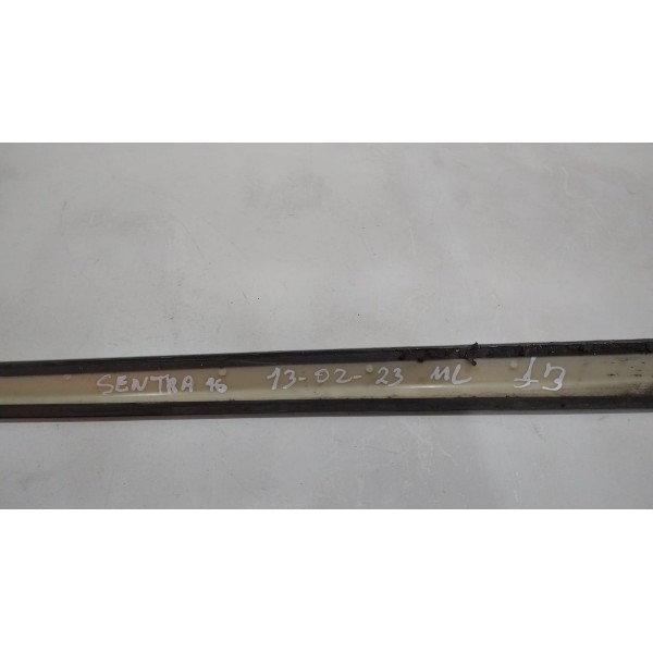 Friso Da Porta Dianteira Direita Nissan Sentra 2015 2016