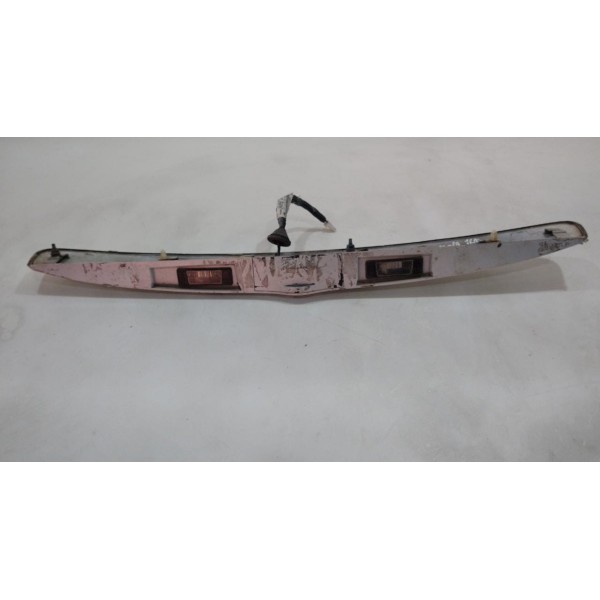 Moldura Luz De Placa Nissan Versa 2017/20 848103kc1a