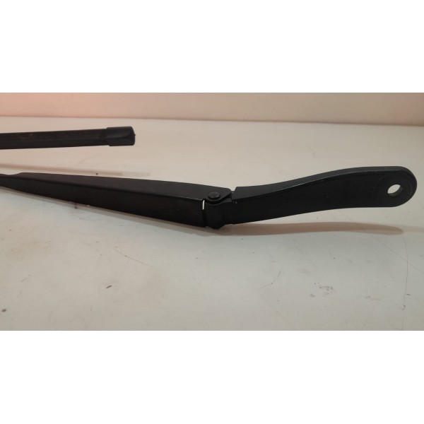 Braço Limpador Parabrisa L/e Citroen C3 9683606580 Esquerdo