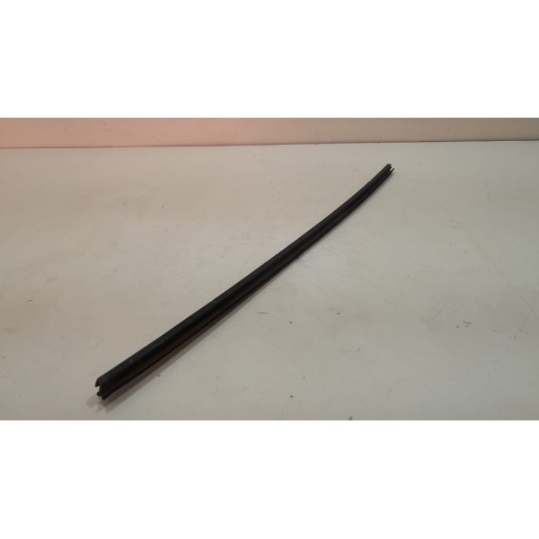 Canaleta Da Porta Traseira Esquerdo Voyage Gol G5