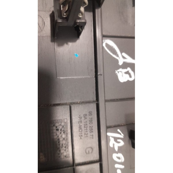 Acabamento Esquerdo Painel Citroen C3 2014 9676025577