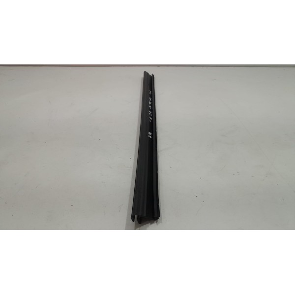 Canaleta Do Vidro Porta Dianteira Esquerda Citroen C3 2014