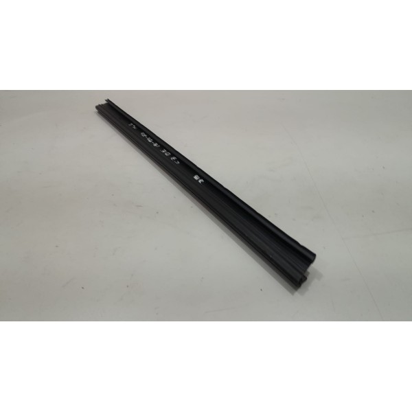 Canaleta Do Vidro Porta Dianteira Esquerda Citroen C3 2014