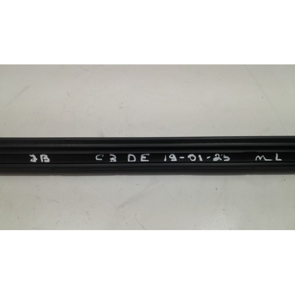 Canaleta Do Vidro Porta Dianteira Esquerda Citroen C3 2014